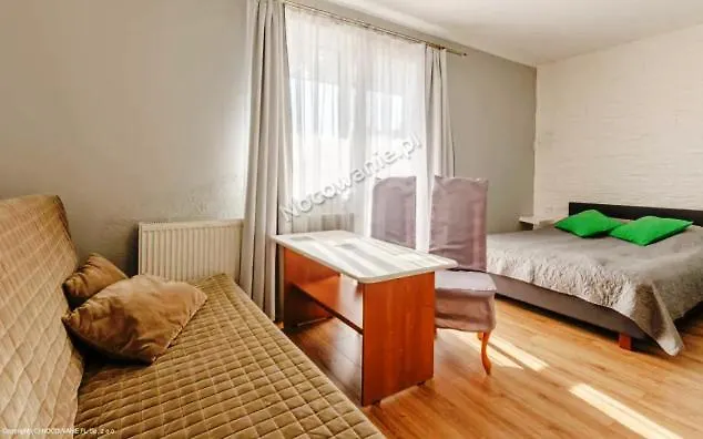 בית אירוח Monika