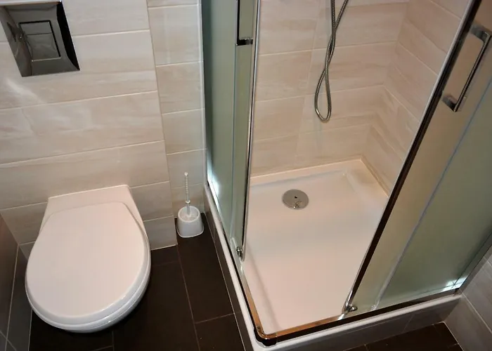 Monika בית אירוח *